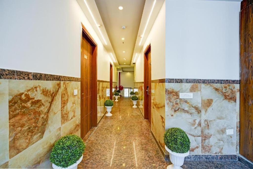 Hotel Rosewood Near Delhi Airport New Delhi Eksteriør bilde