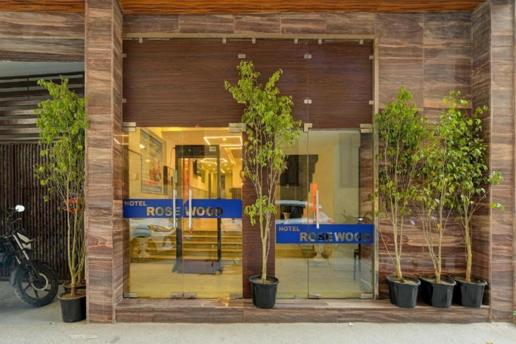 Hotel Rosewood Near Delhi Airport New Delhi Eksteriør bilde